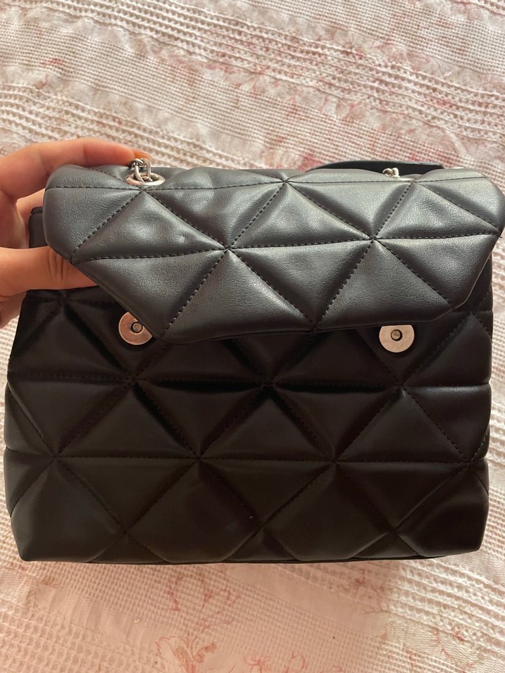 Zincir Detaylı Siyah Kadın Deri Çanta - Görsel 3