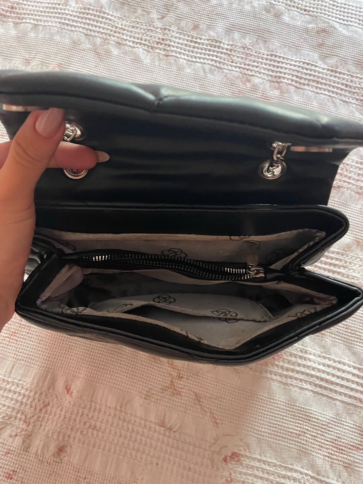 Zincir Detaylı Siyah Kadın Deri Çanta - Görsel 2