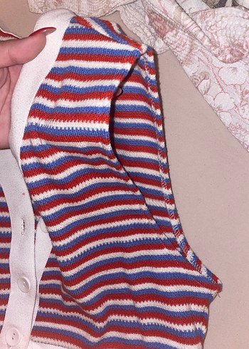 Çizgili V Yaka Triko  Yelek - Görsel 3