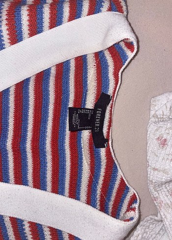 Çizgili V Yaka Triko  Yelek - Görsel 2