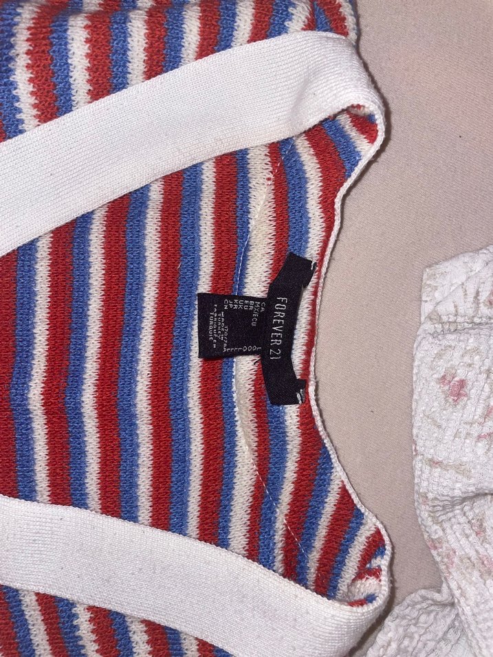 Çizgili V Yaka Triko  Yelek - Görsel 2