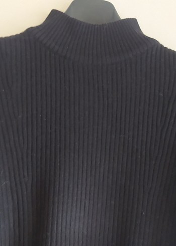 Kadın Siyah Boğazlı Örgü Yün Kazak - Görsel 4