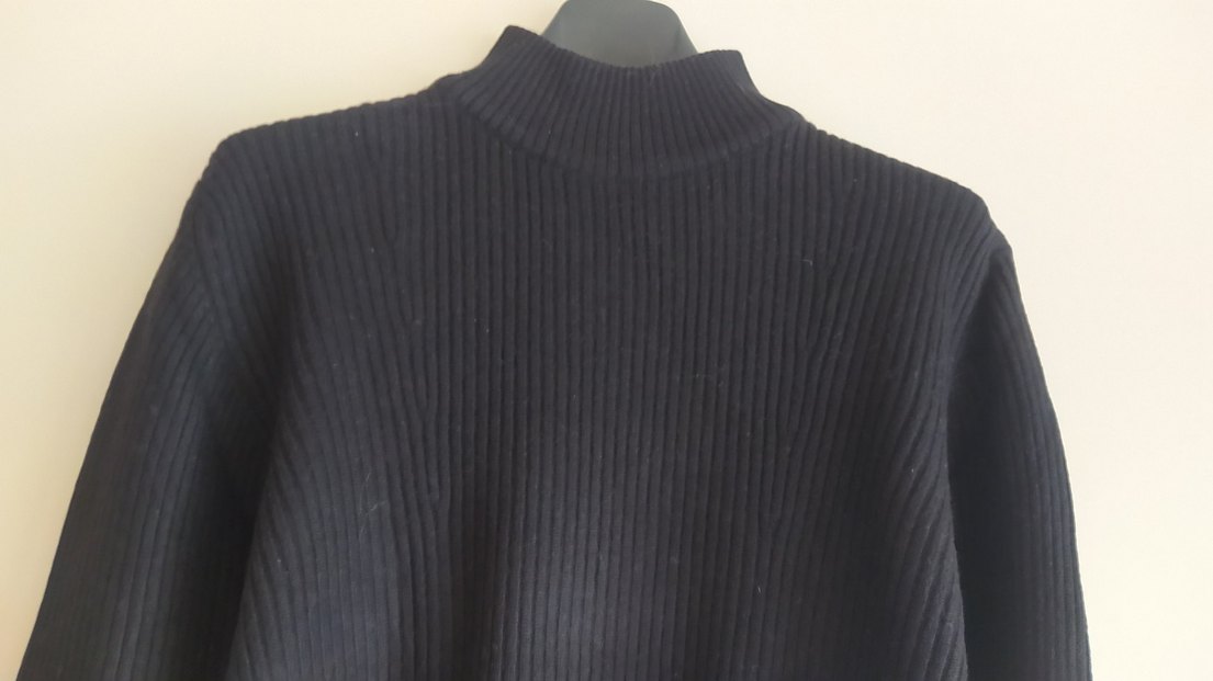 Kadın Siyah Boğazlı Örgü Yün Kazak - Görsel 4