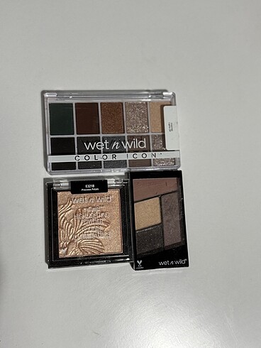 Beden Wet n Wild far paleti highlighter