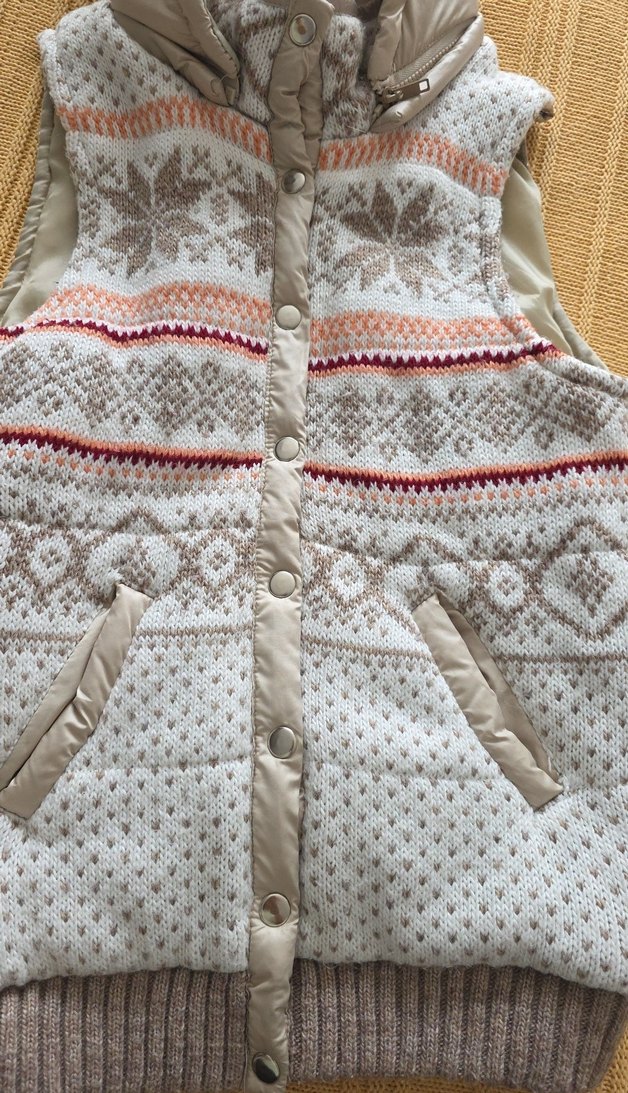 Bej Kapüşonlu Kadın Yelek - Görsel 2