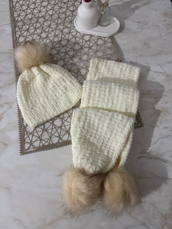 Beyaz Bohem Nakışlı Örgü Çocuk Bere ve Atkı Seti - Görsel 2