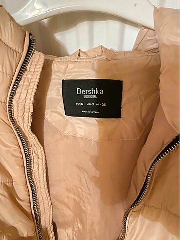 Bershka Mont