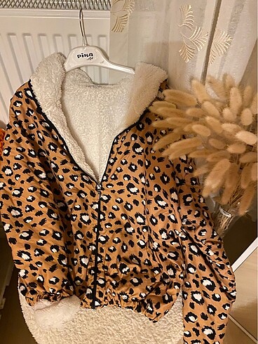 Zara Leoparlı Mont