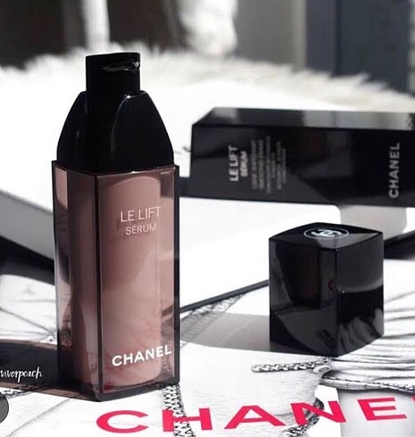 Beden Chanel serum