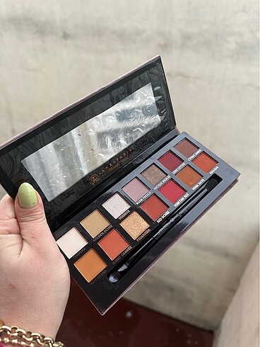 Anastasia beverly hills