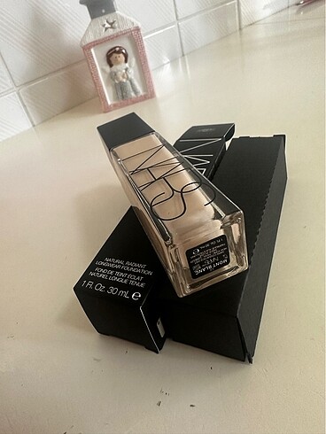 Nars Nars fondöten