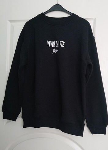 Trendyol & Milla Siyah arkası baskılı kalın sweatshirt 
