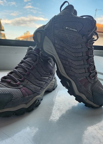 Columbia Gri Kadın Spor Ayakkabı Velcro Detaylı