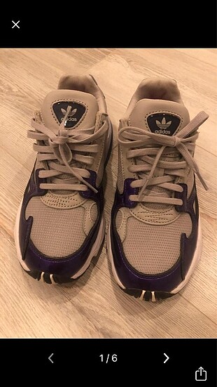 Adidas Falcon