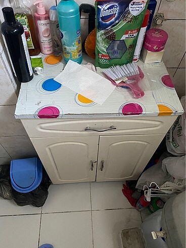 BANYO DOLABI