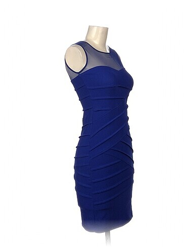 Diğer PreLoved Kısa Elbise %70 İndirimli.
