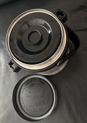  Beden gri Renk Gri Paslanmaz Çelik Yemek Termosu. Tefal .