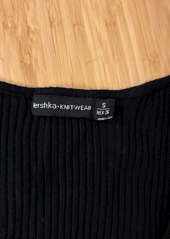 Bershka V Yaka Siyah Triko Kadın Kazak