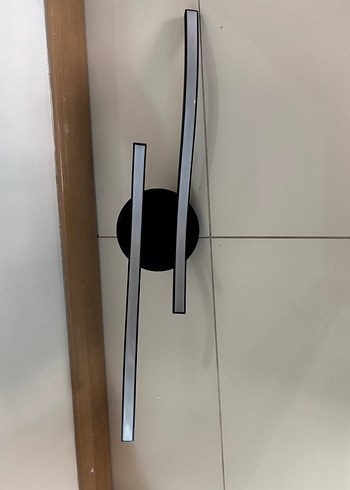 Ikea Modern Siyah Duvar Lambası LED .