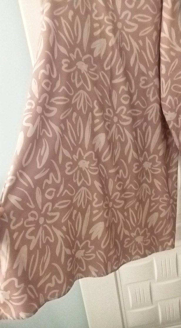 Bej Uzun Kollu Bol Kesim Kadın Elbise tek bir kere giyildi - Görsel 4