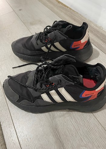 42 Beden Adidas erkek spor ayakkabı