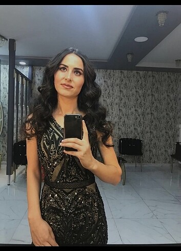 Zara Abiye