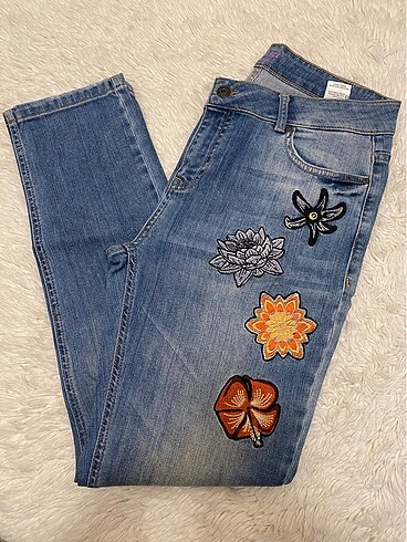 T box jean