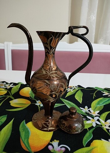 Beden Çok eskilerden kalma antika kalem işçiliği ile bakır ibrik 21 cm