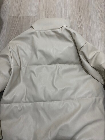 Stradivarius STRADIVARIUS MONT