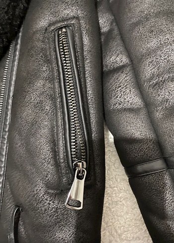 Stradivarius Siyah Kürklü Kadın Deri Biker Ceket - Görsel 10