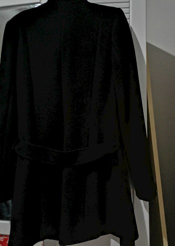 Düğmeli Siyah Kaban - Görsel 8