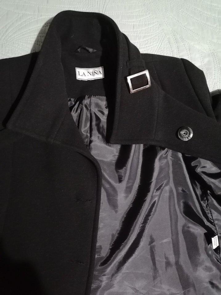 Düğmeli Siyah Kaban - Görsel 4