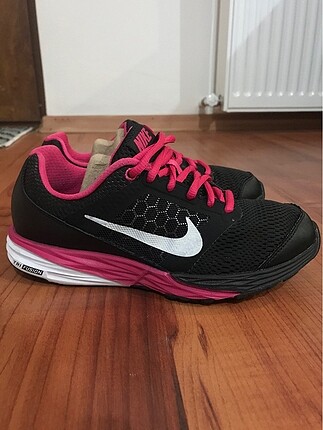Nike ayakkabı