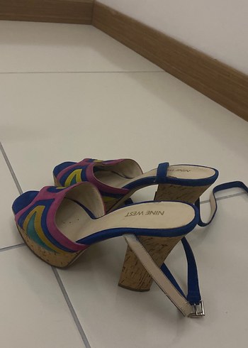 Renkli Bağcıklı Kadın Dolgu Topuklu Ayakkabı - Görsel 2