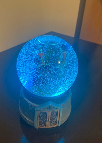 Kapı Detaylı Kar Küresi Figür  müzikli - Görsel 2