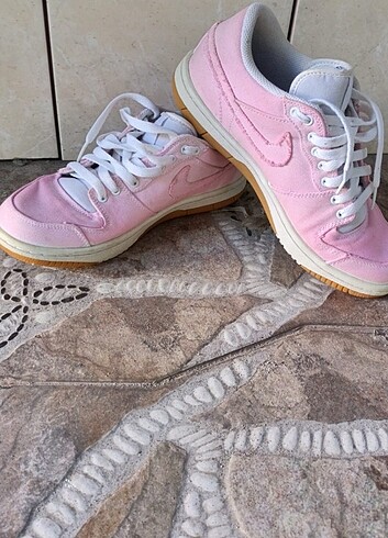 40 Beden pembe Renk Nike kadın ayakkabı 