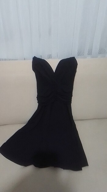 Siyah renk elbise