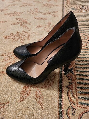 38 Beden siyah Renk inci topuklu ayakkabı orjinal