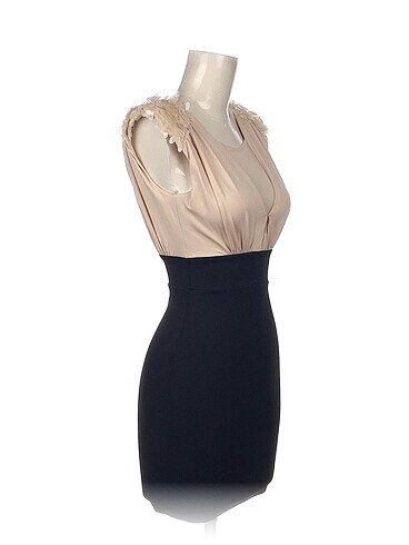 Miss Selfridge Miss Selfridge Kısa Elbise %70 İndirimli.