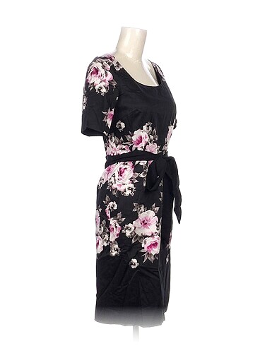 Laura Ashley Laura Ashley Uzun Elbise %70 İndirimli.