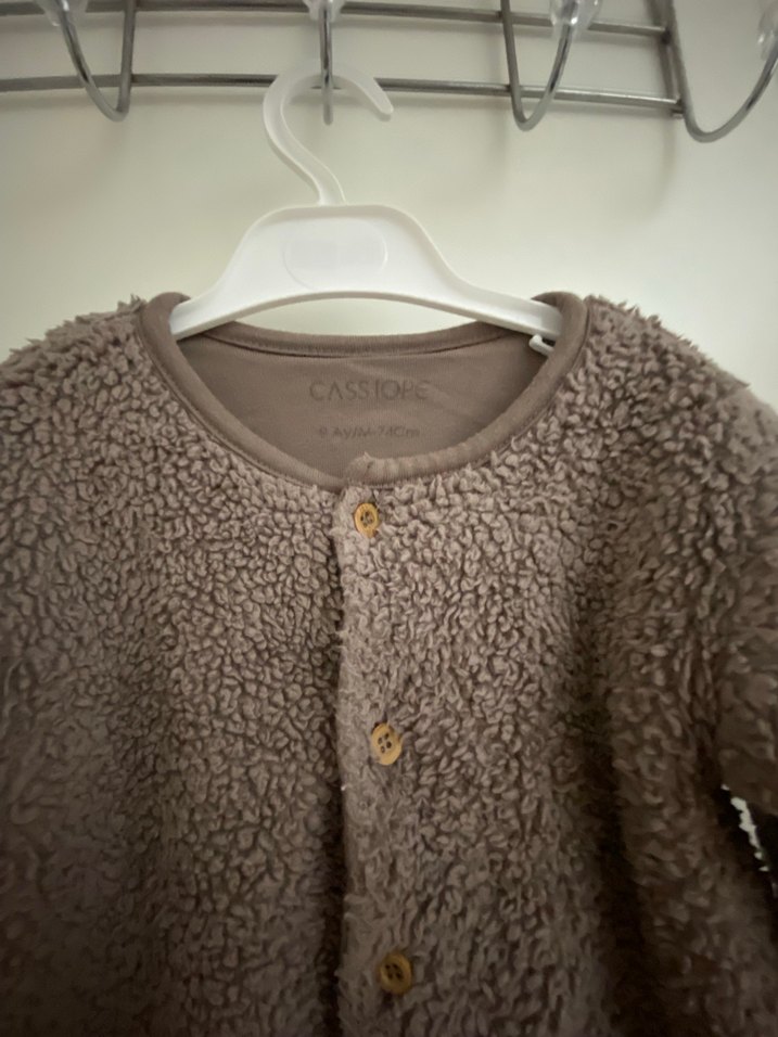 Düğmeli Kahverengi Bebek Tulum - Görsel 3