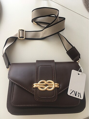 Zara askılı çanta
