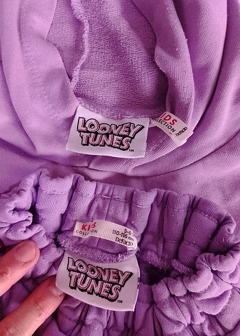 5 Yaş Beden mor Renk Mor Looney Tunes Kapüşonlu Kız Eşofman Takımı