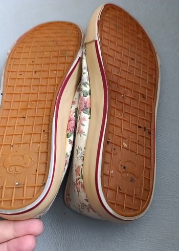 Bej Çiçekli Tokalı Kadın/ Çocuk Babet - Görsel 7