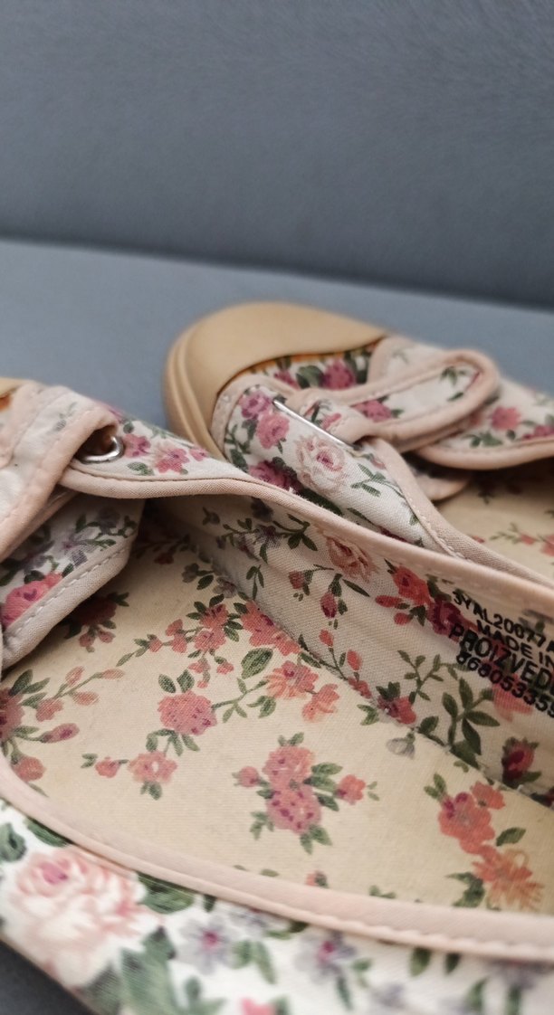 Bej Çiçekli Tokalı Kadın/ Çocuk Babet - Görsel 4