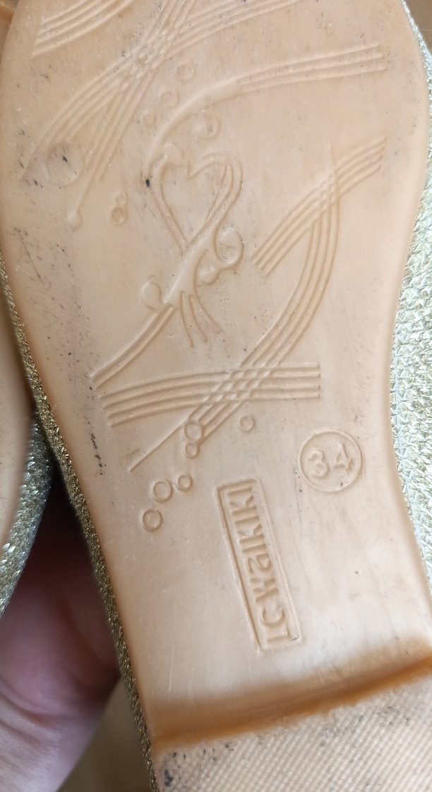 Parlak Altın Kız Çocuk Babet Ayakkabı - Görsel 4