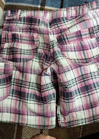 Kızlar için düğmeli pembe kareli şort - Görsel 6