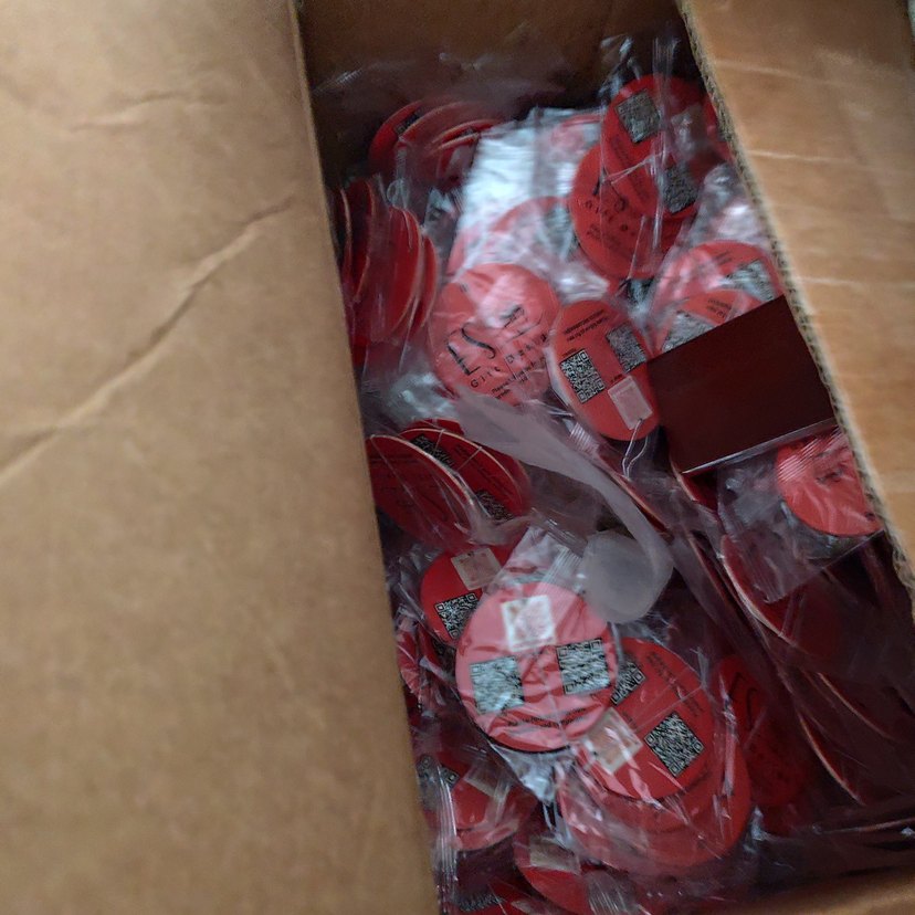 Kırmızı araba kokusu bin tane var  300 tl - Görsel 2