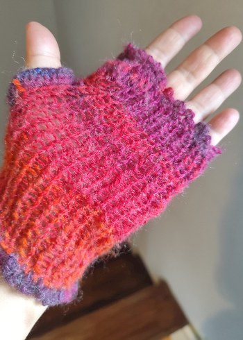 Renkli Örgü Kadın Parmaksız Eldiven - Görsel 2