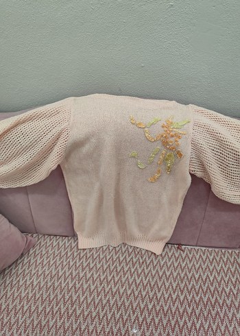 Nakışlı Bej Kısa Örgü Kadın Süveter - Görsel 3